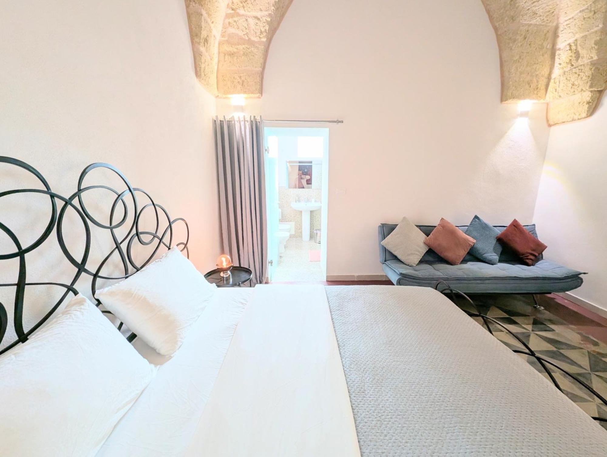 The Art Of Leo Bed & Breakfast Lucugnano Dış mekan fotoğraf